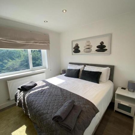Totteridge Quiet North London - 2 X Double Bedrooms - Close To Station And 20Mins Central London מראה חיצוני תמונה